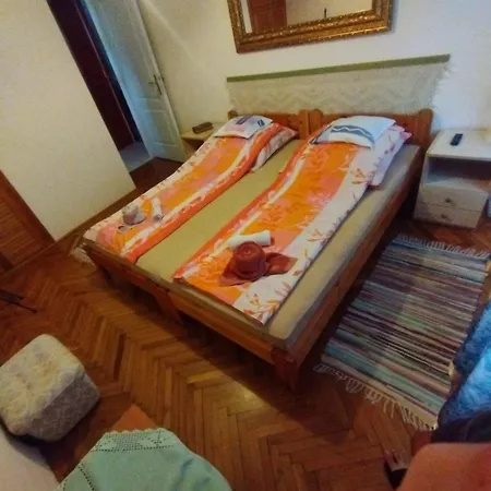 Liget Szallashely Hotel